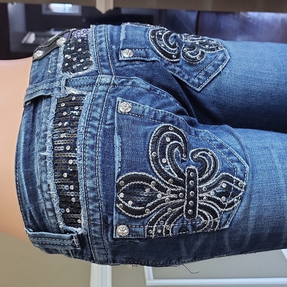 Miss Me Straight Leg Jeans - Picture 4 of 12